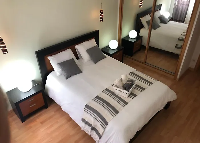 Appartement Jusqu'a 6 Personnes Sur La Presqu'ile De Surf Portugal *