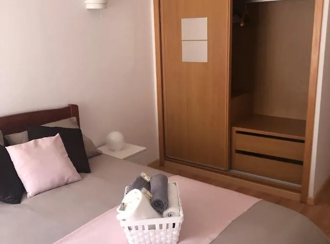 Jusqu'a 6 Personnes Sur La Presqu'ile De Surf Portugal Appartement